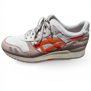 ASICS Gel Lyte III - Remastered 
Ronnie Fieg Super Orange